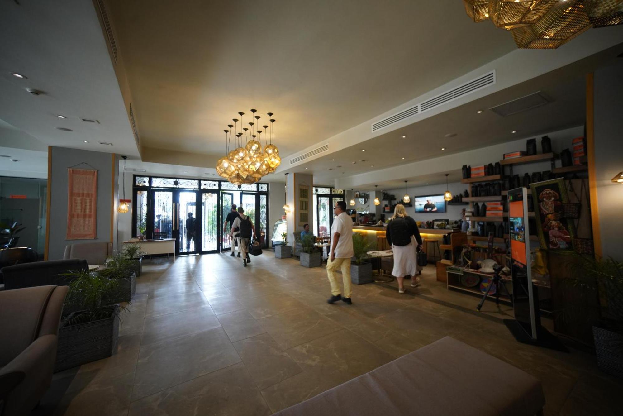 Mado Hotel Addis Ababa Exteriör bild