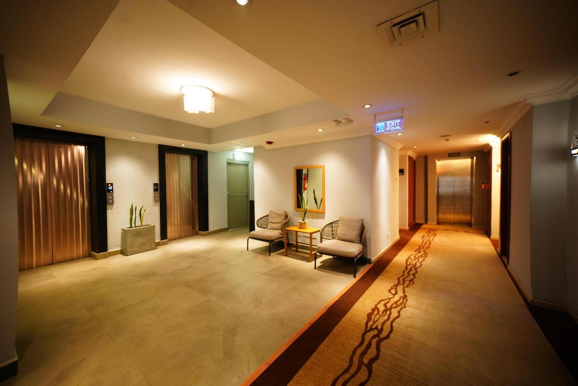 Mado Hotel Addis Ababa Exteriör bild